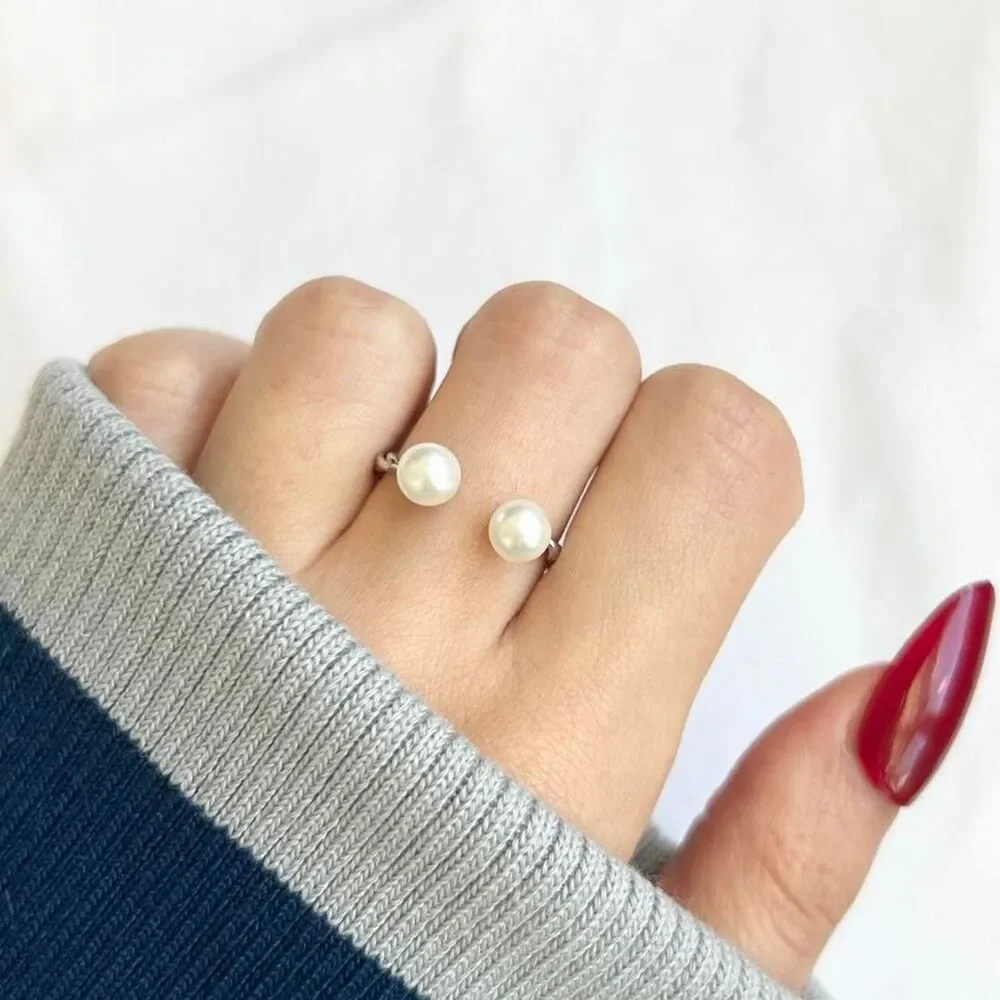Vintage Inspired Luxury Silver Tone Ring